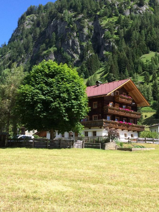 Gaestehaus Dorer Gerhard Pragraten Exterior photo